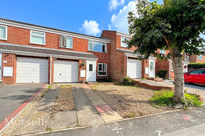 3 Bedroom Terraced House For Sale In Kiln Close, Corfe Mullen, Wimborne, BH21