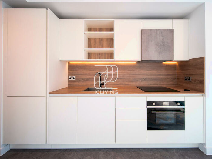 Flat To Rent In Three Waters, London, E3