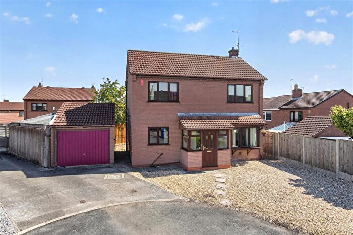 3 Bedroom Detached House For Sale In Fair View, Mansfield Woodhouse, NG19