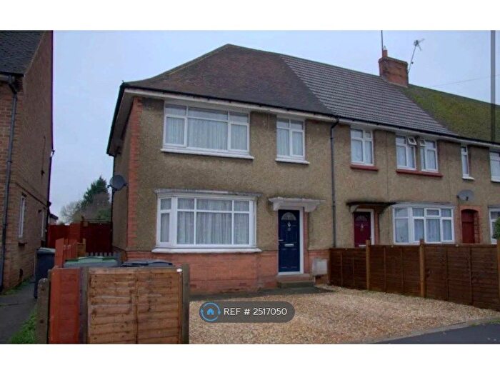 3 Bedroom End Terrace House To Rent In The Hedges, Rushden, NN10