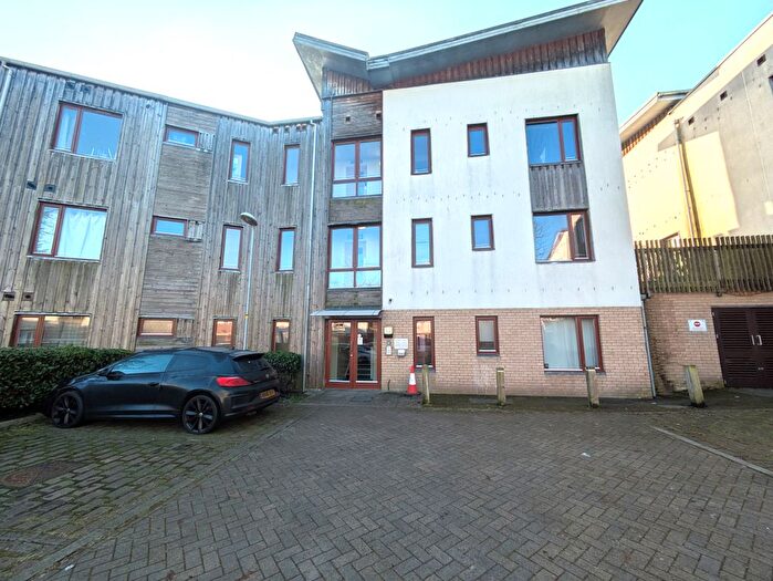 2 Bedroom Flat To Rent In Great Mead, Chippenham, SN15