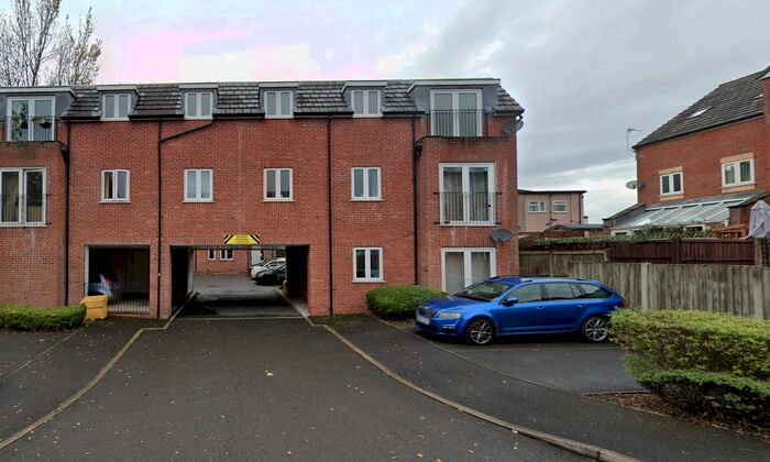 2 Bedroom Flat To Rent In Heathlea Gardens, Hindley Green, WN2