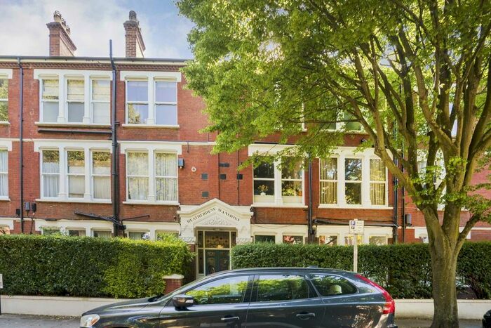 3 Bedroom Flat To Rent In Cambridge Road, Twickenham, TW1