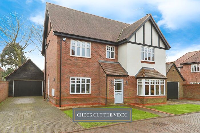 4 Bedroom Detached House For Sale In Holly Garth, North Ferriby, East Riding Of Yorkshire, HU14