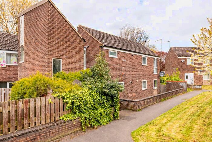 1 Bedroom Flat To Rent In Selby Court, Scunthorpe, DN17