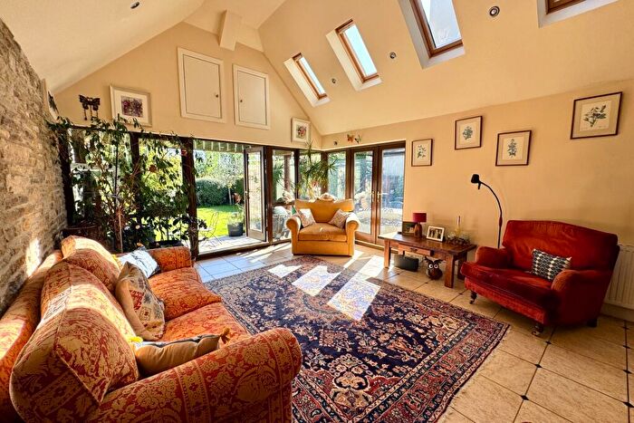 7 Bedroom Detached House For Sale In East Street, Corfe Castle, BH20 - Photo 9