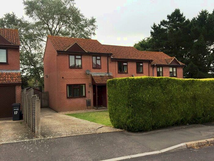 2 Bedroom End Of Terrace House To Rent In Blenheim Road, Yeovil, BA21