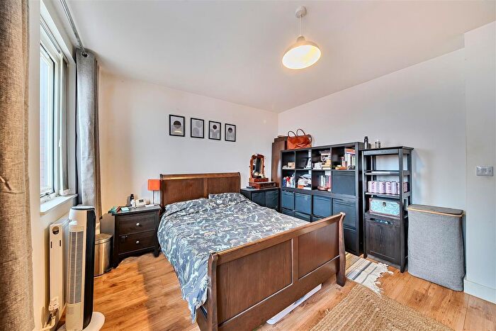 1 Bedroom Flat For Sale In Crimson Court, Uxbridge Road, Hillingdon, UB10