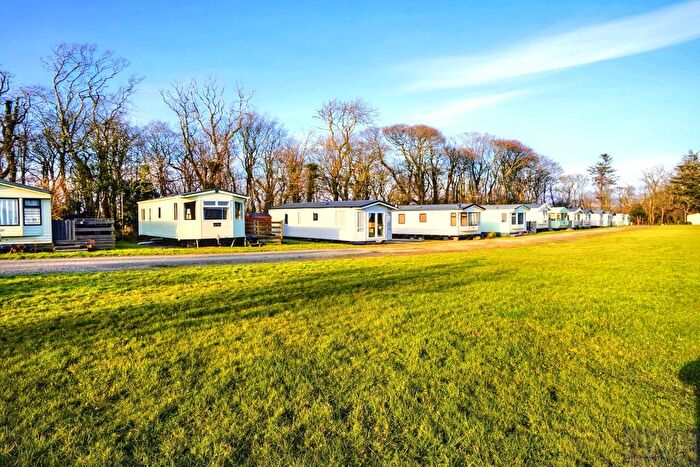 3 Bedroom Lodge For Sale In Botwnnog, Pwllheli, LL53