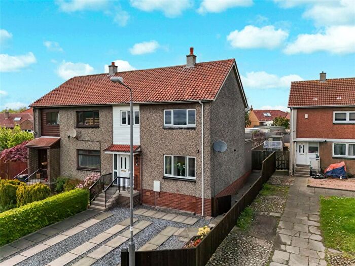 3 Bedroom Semi Detached House For Sale In The Hallows, Kirkcaldy, Fife, KY1