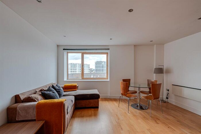 1 Bedroom Apartment For Sale In Clarence House, The Boulevard, Leeds City Centre, LS10