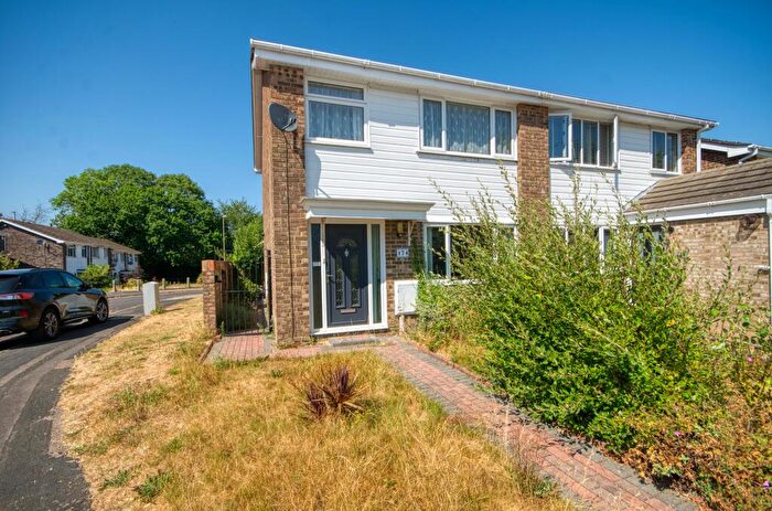 3 Bedroom Semi-Detached House For Sale In Cranbourne Park, Hedge End, Hampshire, SO30
