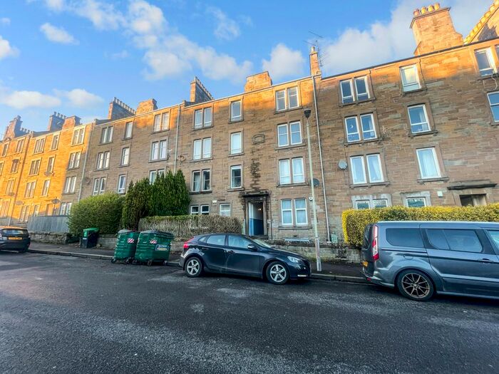 2 Bedroom Flat To Rent In G/R, Scott Street, Dundee, DD2