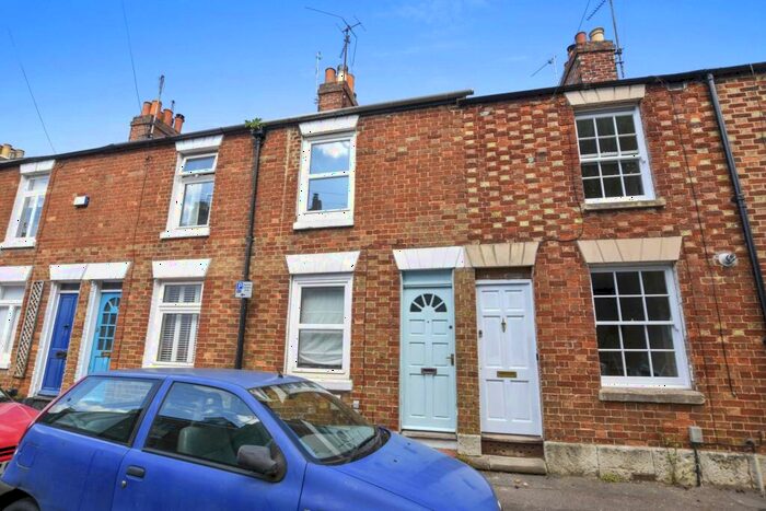 2 Bedroom Terraced House To Rent In West Street, West Oxford, OX2