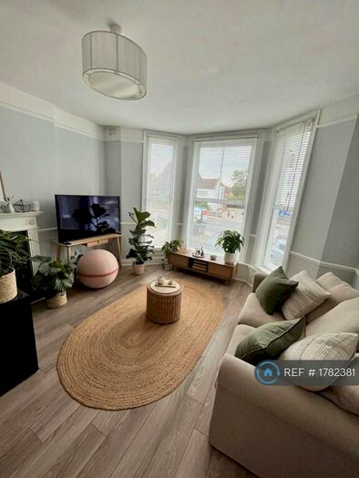 1 Bedroom Flat To Rent In Lee High Road, London, SE12