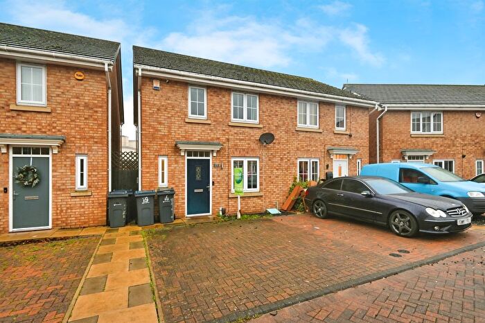 3 Bedroom Semi-Detached House For Sale In The Timber Way, Birmingham, B34