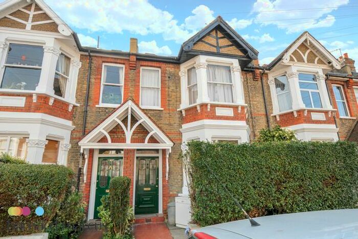 2 Bedroom Flat To Rent In Whellock Road, Chiswick, London, W4