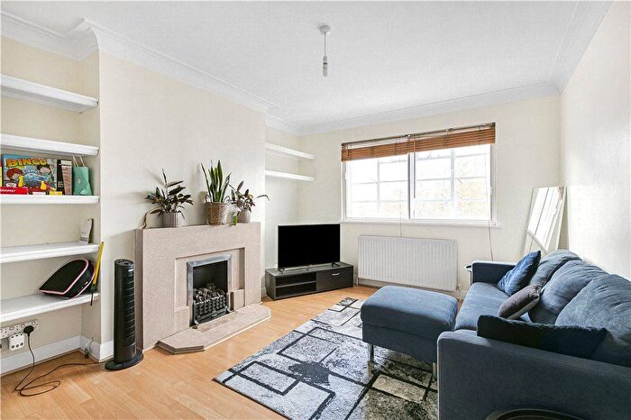 1 Bedroom Flat For Sale In The High, Streatham High Road, Streatham, SW16