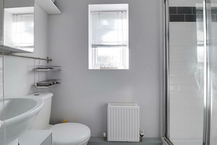 1 Bedroom Apartment For Sale In Husthwaite Road, Brough, HU15