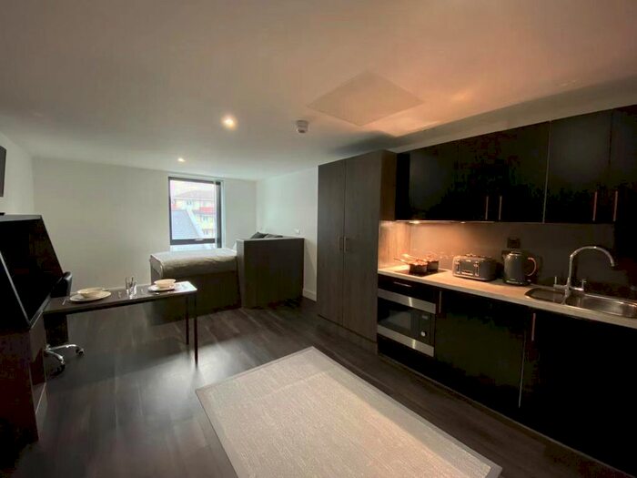 Studio To Rent In City Road, Newcastle Upon Tyne, NE1