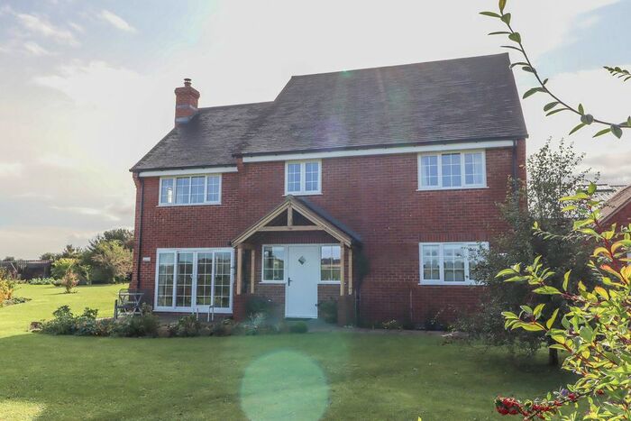 4 Bedroom Detached House For Sale In Lopcombe, Salisbury, Wiltshire, SP5