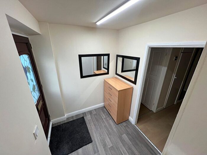 3 Bedroom Semi-Detached House To Rent In A Stoughton Road, Leicester, LE2