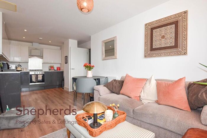1 Bedroom Flat For Sale In High Street, Waltham Cross, EN8