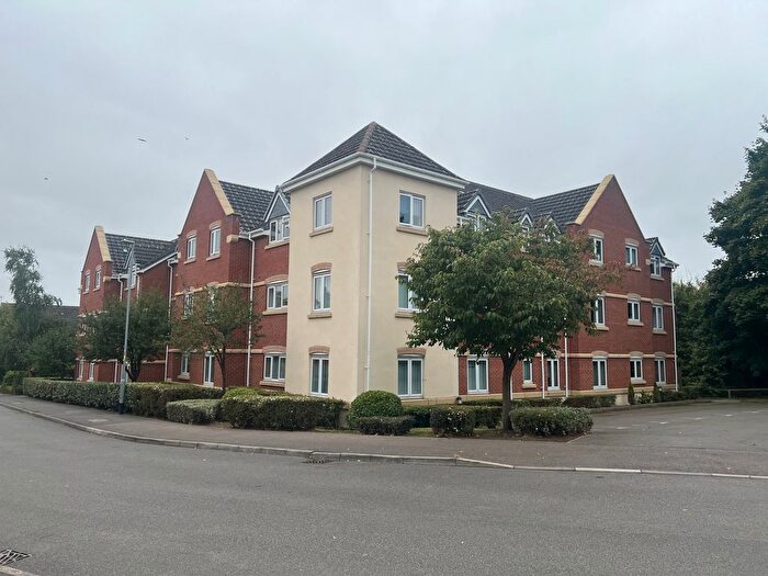 2 Bedroom Flat To Rent In Trinity Road, Edwinstowe, Notts, NG21