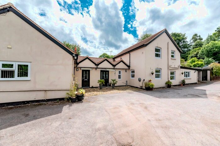 1 Bedroom Semi-Detached House To Rent In Portsmouth Road, Camberley, GU15