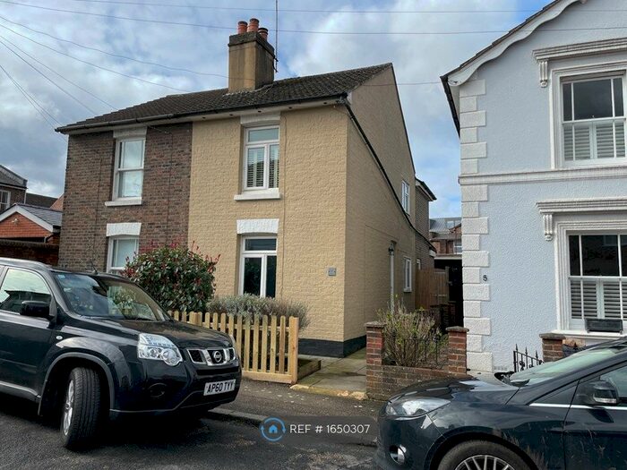 3 Bedroom Semi-Detached House To Rent In Shaftesbury Road, Tunbridge Wells, TN4