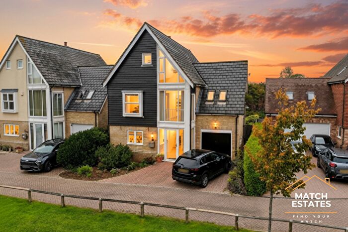 5 Bedroom Detached House For Sale In Paxton Avenue, Hawkinge, Kent, CT18