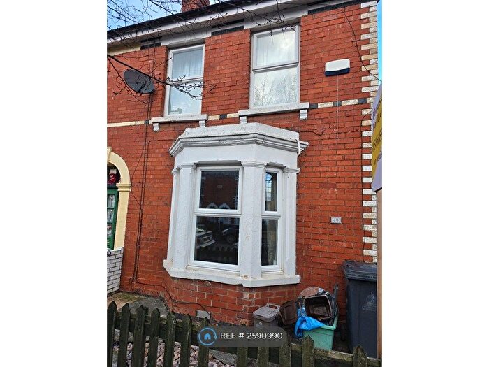 3 Bedroom End Terrace House To Rent In Clegram Road, Gloucester, GL1