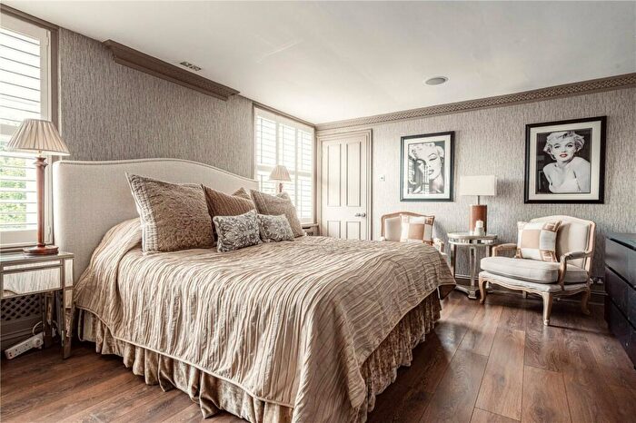 7 Bedroom House To Rent In Hanover Terrace, NW1