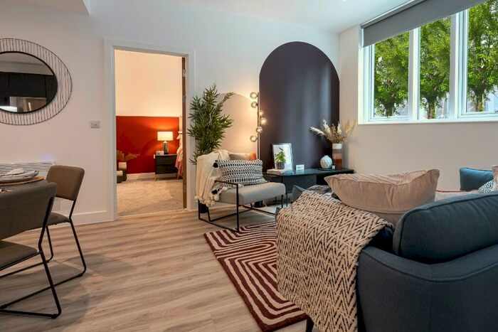 2 Bedroom Apartment To Rent In Soyo Square, Leeds, LS2