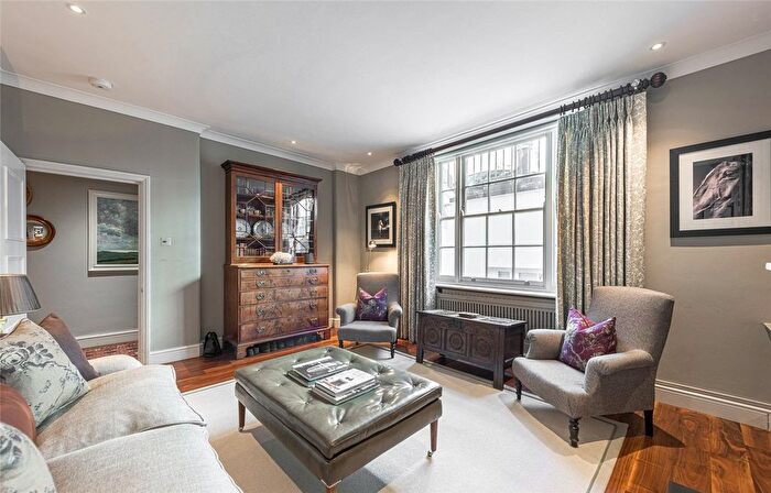 2 Bedroom Flat For Sale In Winchester Street, London, SW1V