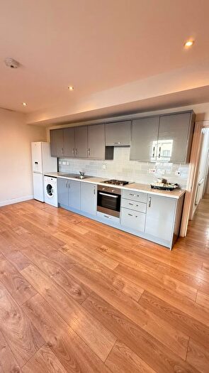 2 Bedroom Flat To Rent In Greenford Road, Sutton, SM1