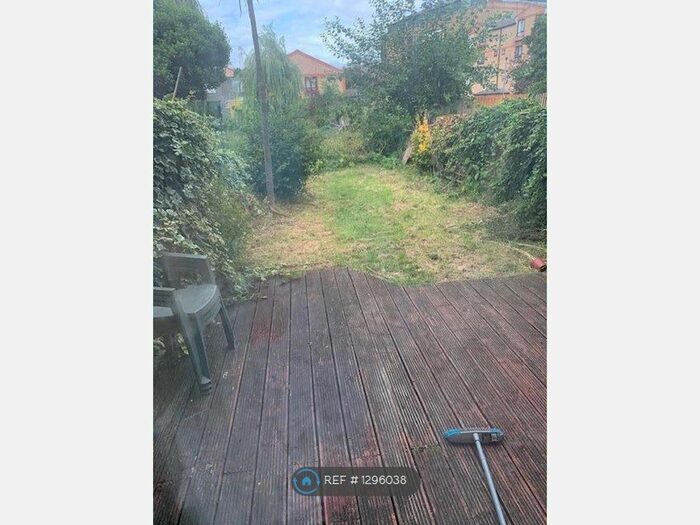 4 Bedroom Terraced House To Rent In Caledonian Wharf, London, E14