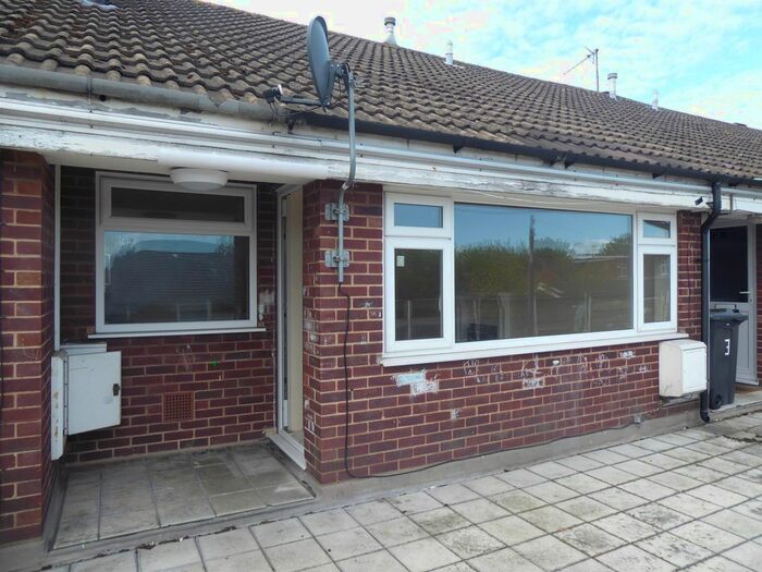 2 Bedroom Flat To Rent In Lynton Parade, Grimsby, DN31