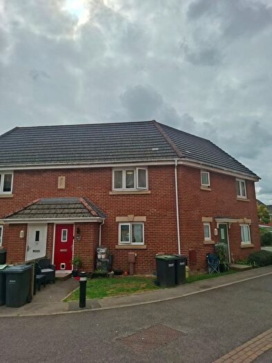 2 Bedroom Flat To Rent In Little Hackets, Havant, PO9