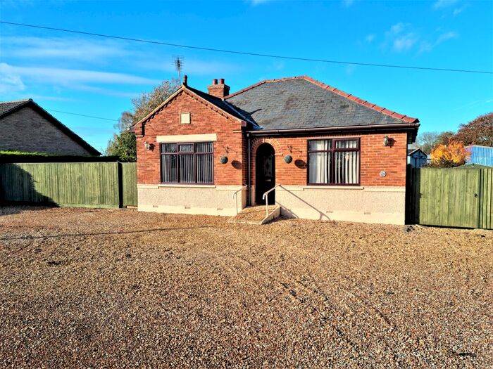 3 Bedroom Bungalow To Rent In Smeeth Road, Marshland St. James, Wisbech PE14