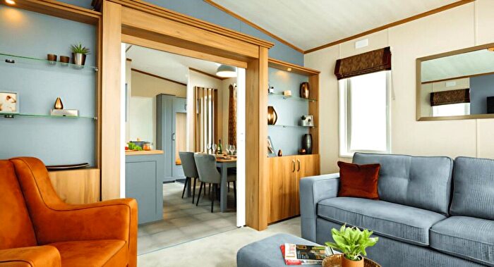 2 Bedroom Mobile Home For Sale In Melville Road, Southsea, Hampshire, PO4