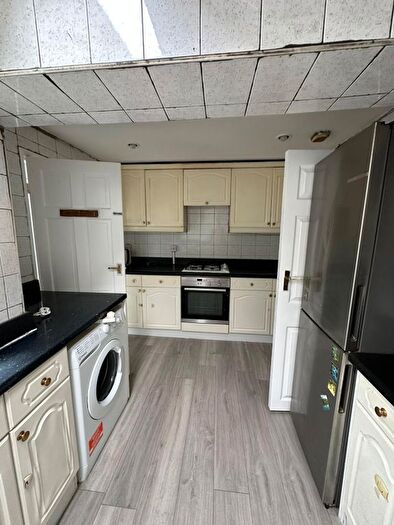 3 Bedroom Terraced House To Rent In London, E13