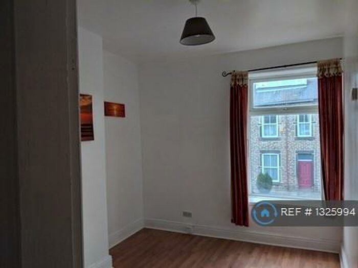 2 Bedroom Flat To Rent In Manchester Road, Haslingden, Rossendale, BB4