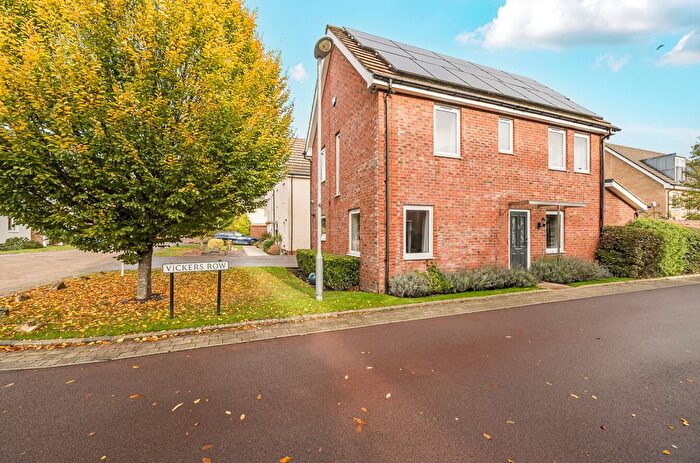 3 Bedroom Detached House For Sale In Vickers Row, Bracknell, Berkshire, RG12