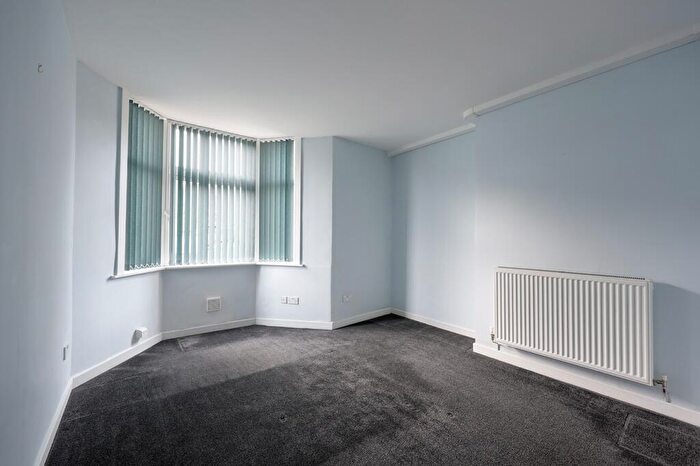 3 Bedroom End Of Terrace House For Sale In Cemetery Road, Padiham, Burnley, BB12