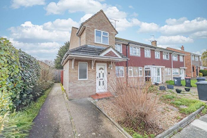 4 Bedroom End Terrace House For Sale In Verwood Close, Canterbury, CT2