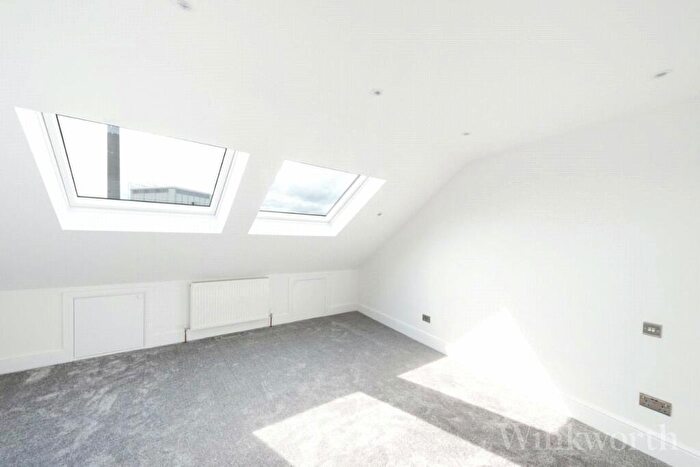 4 Bedroom End Of Terrace House To Rent In Scawen Road, London, SE8