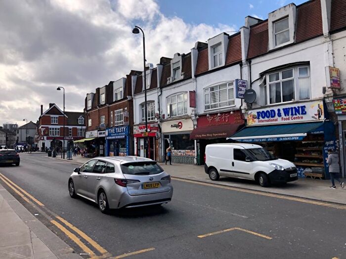 1 Bedroom Studio To Rent In Westbury Arcade, Westbury Avenue, London, N22