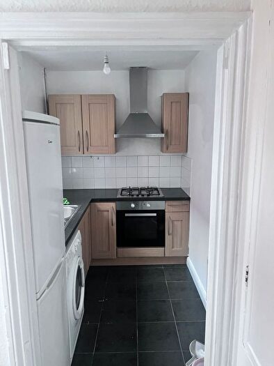 2 Bedroom Terraced House To Rent In Sylvan Street, Leicester, LE3
