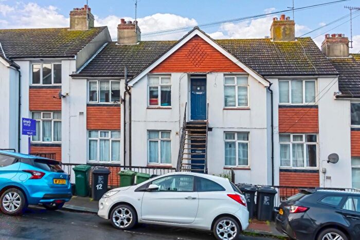 2 Bedroom Apartment For Sale In Bonchurch Road, Brighton, BN2